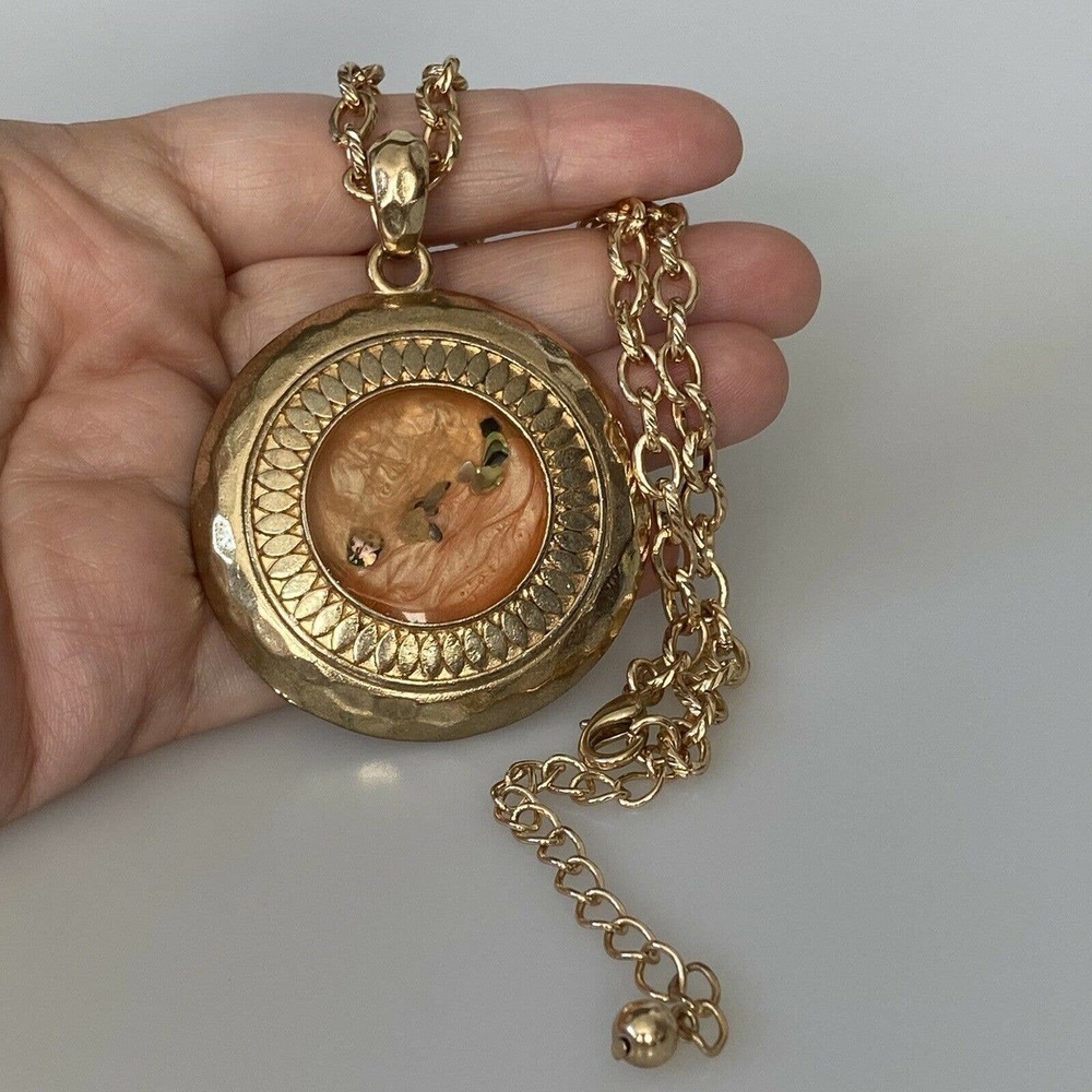 Kenneth Cole KC Necklace Pendant Gold Tone 16”+3”